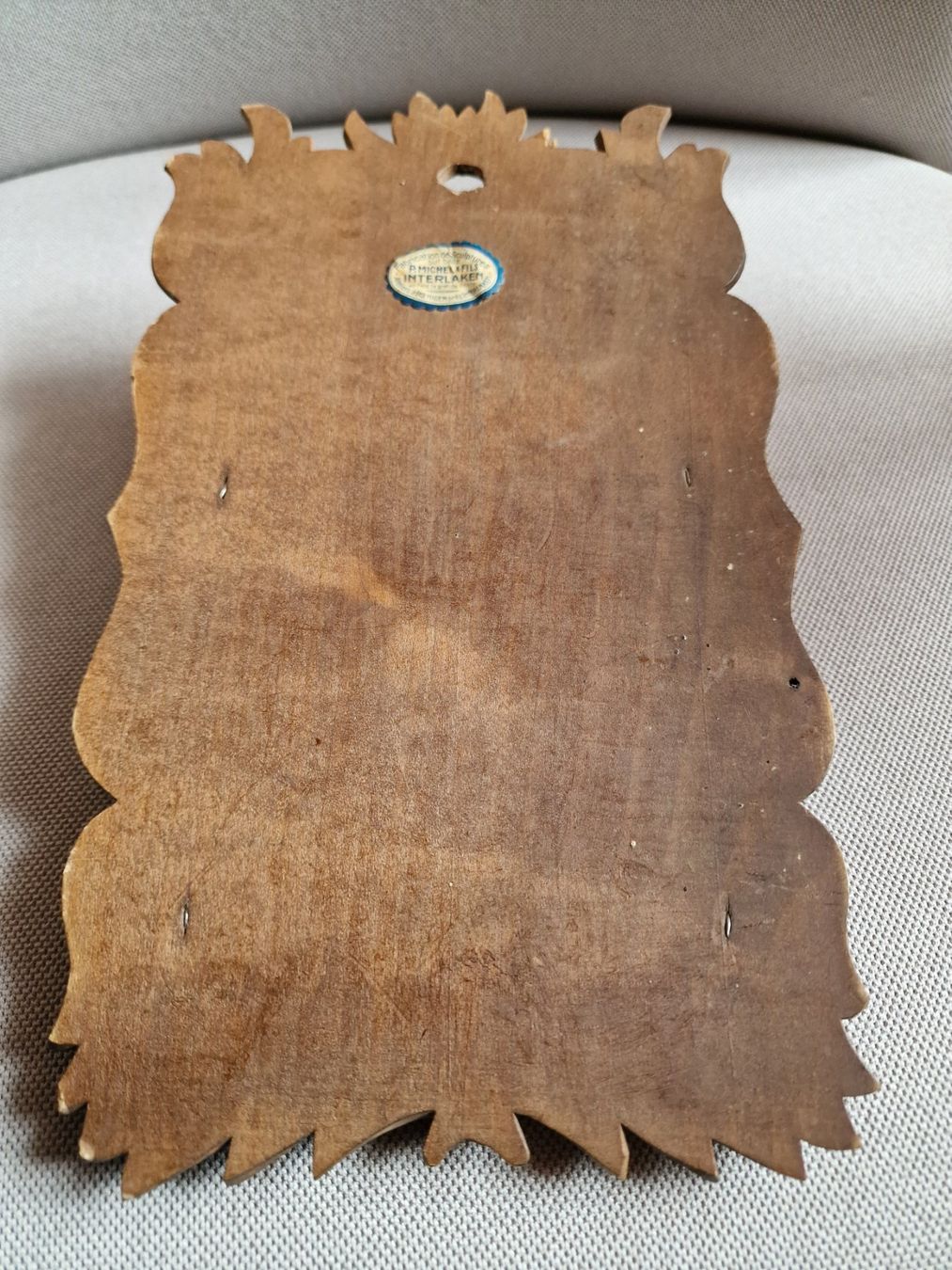Allestimento di negozi e stand fieristici: Kartenhalter  -  Brienzer Schnitzerei  -  Interlaken – Usato da Röthenbach i. E. venduto da Heureka5 4