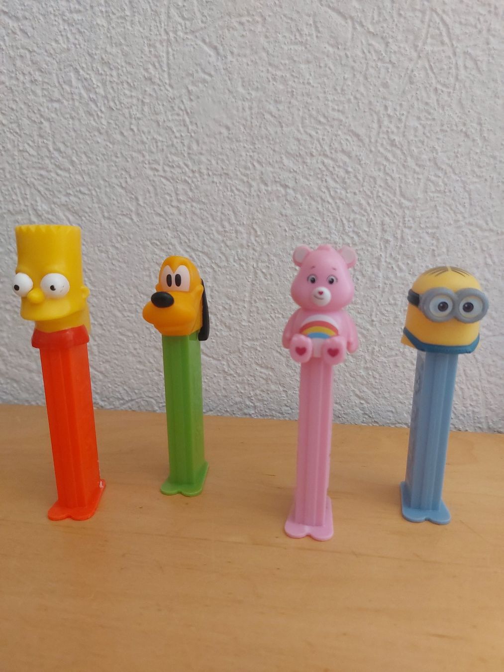 Contenitori & Simili: PEZ Spender – Usato da Gipf - Oberfrick venduto da Esnoopy