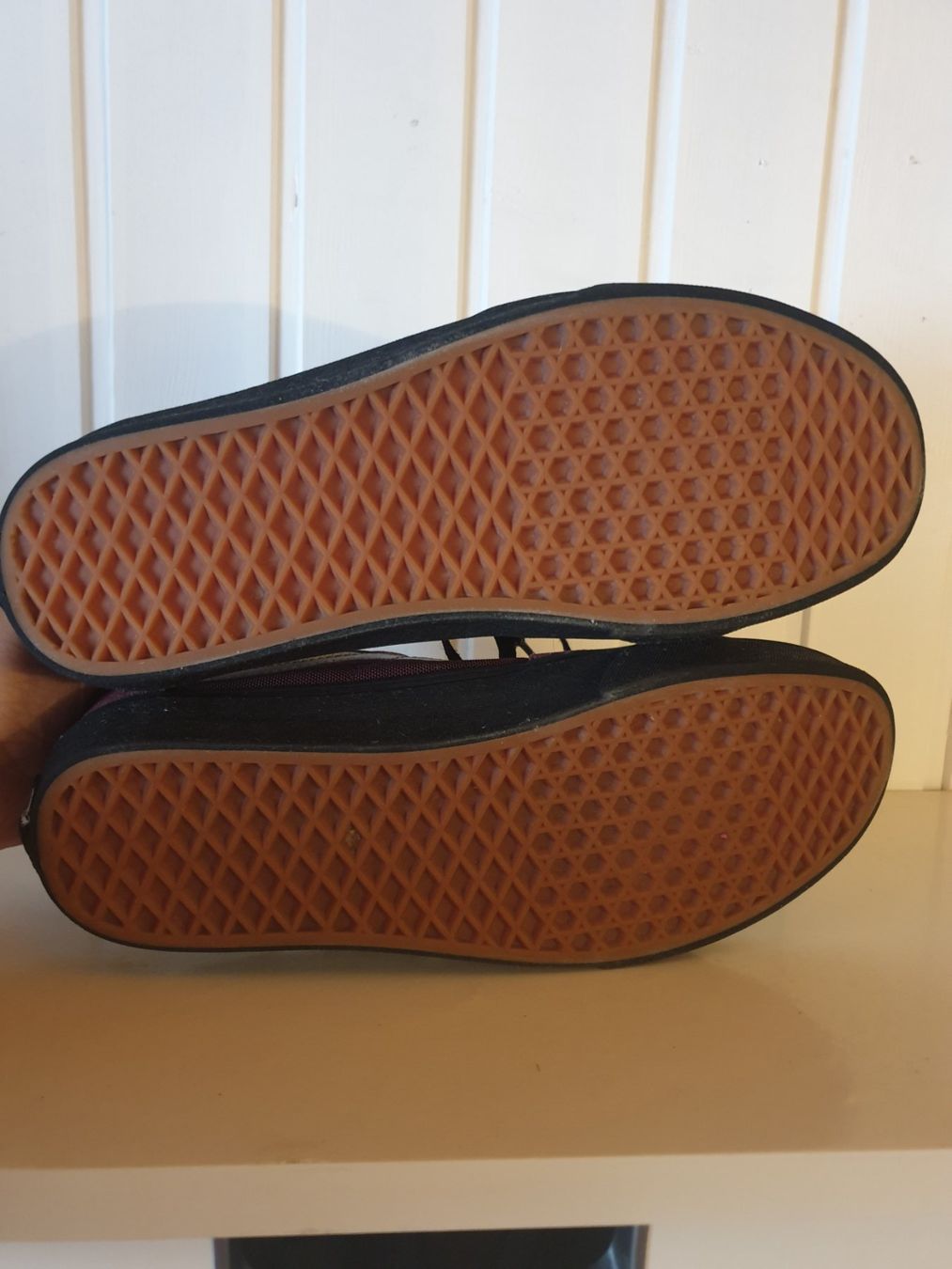 Vans Scarpe da uomo: Baskets Vans rouges taille 42 bon état – Usato da Rennaz venduto da nunofilipe13 4