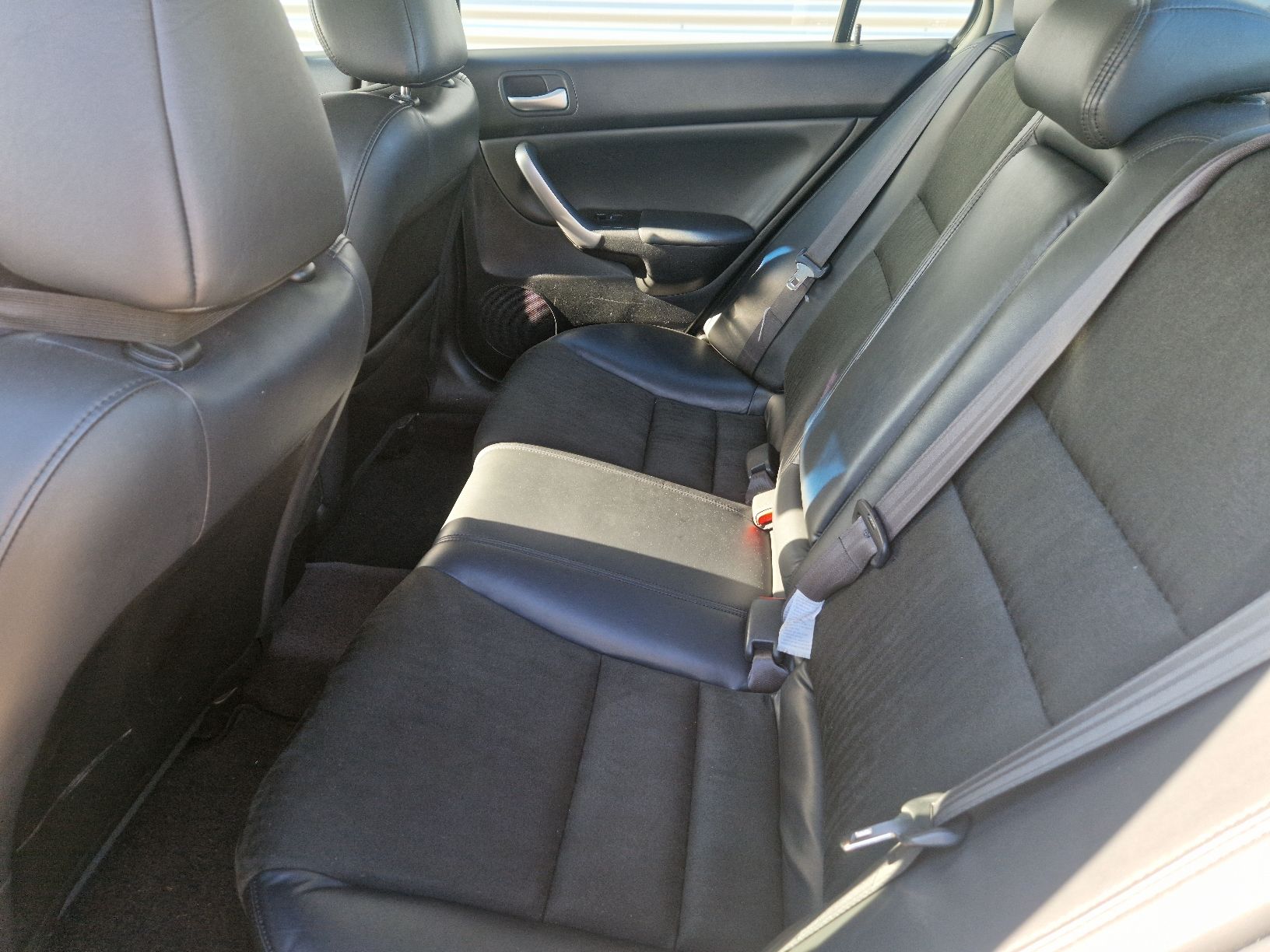 Honda Automobili: Honda Accord 2.0i – Usato da Bellach venduto da OGP 7