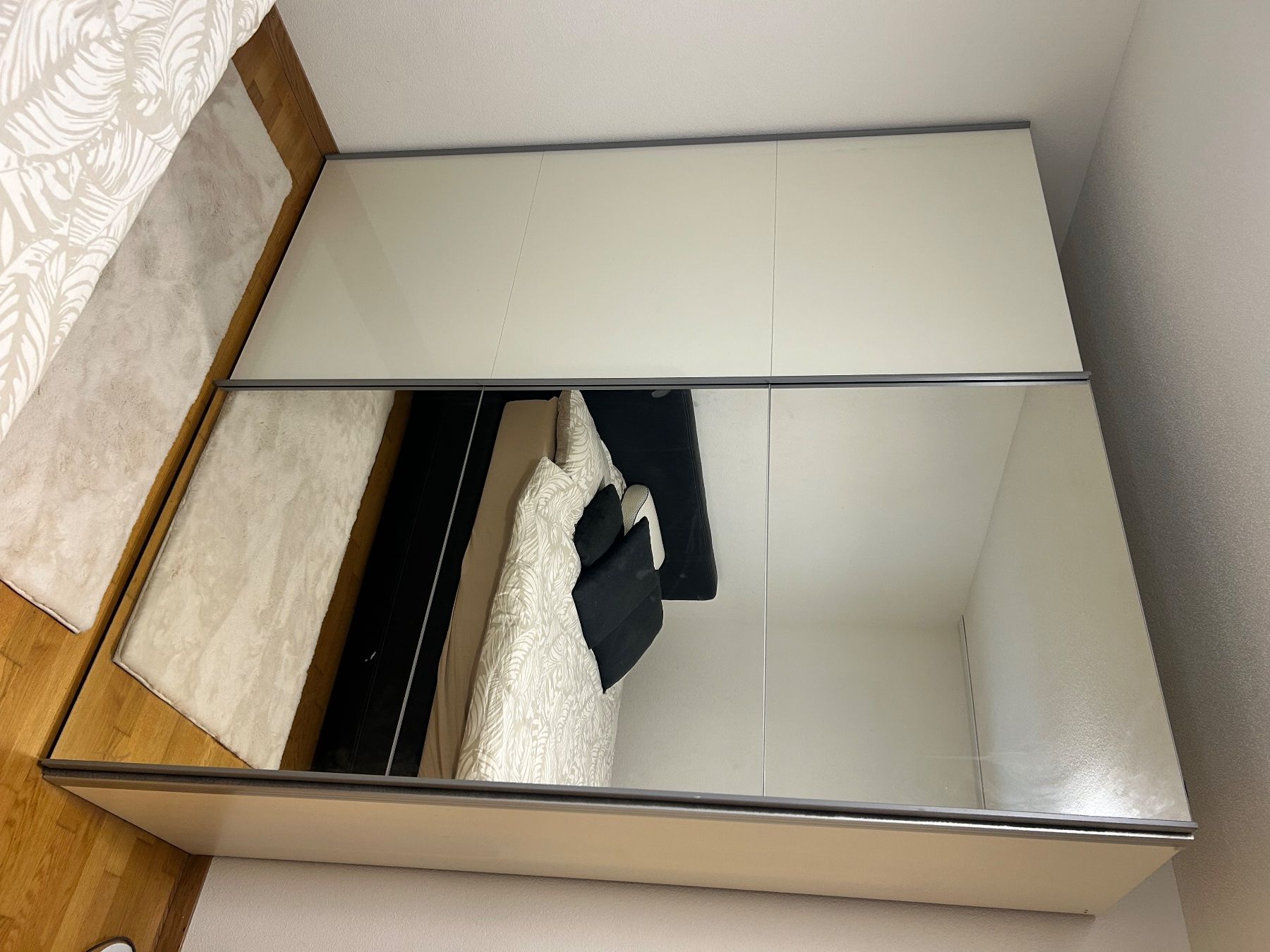 Armadi: Kleiderschrank Spiegel – Usato da Visp venduto da sin_x552