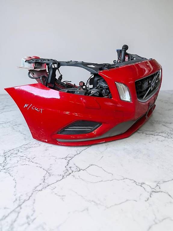 Automobili: Volvo V60 2010 - 2014 Frontpaket – Usato da Safenwil venduto da Optimec_GmbH 1