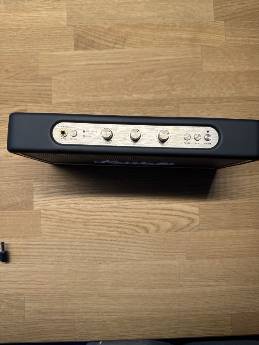 Marshall Haut-parleurs: Bluetooth Lautsprecher Marshall  schwarz – D'occasion à Münchenstein par sch_lyx9 1