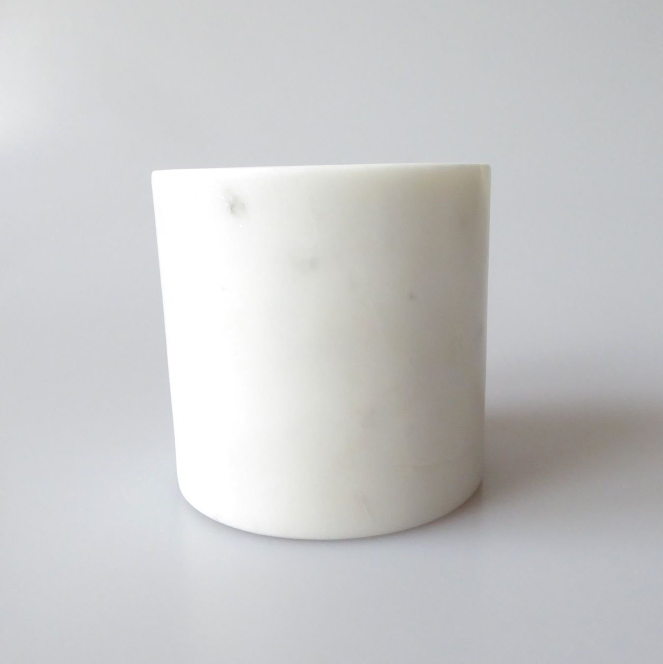 Candele: Marmorgefäss klein – Nuovo e nell'imballaggio originale da Mauren venduto da Yeelen 1