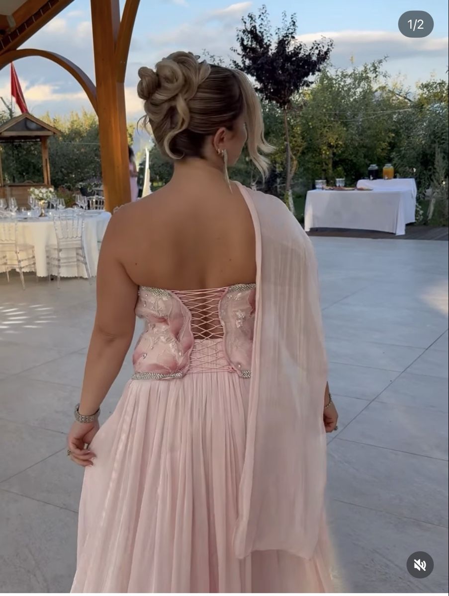 Robes: Rosa Abendkleid – Neuf (Voir description) à Hunzenschwil par kry_hc67 1