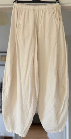 PANTALONS EN FIN VELOURS! M NOUVEAUTÉ 2026/27