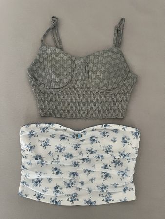 Sommer Set: Mintfarbiges Corsettop & blau-weisses Blumen Top