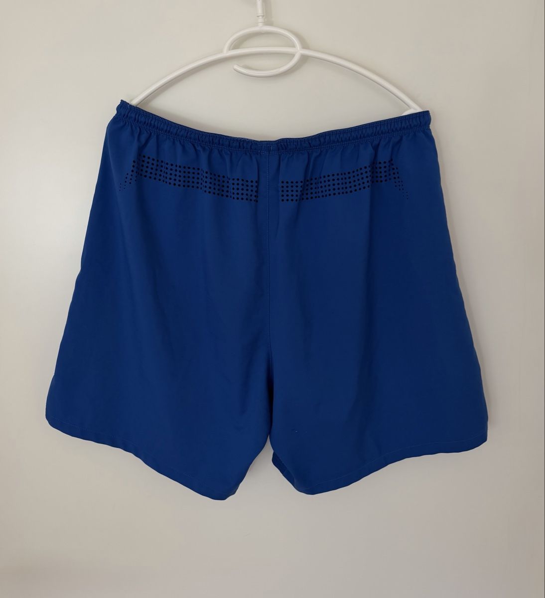Nike Canottiere & Pantaloni: Fc Basel Nike Shorts 8 Huggel Heim  – Usato da Füllinsdorf venduto da hae_gt9l 1