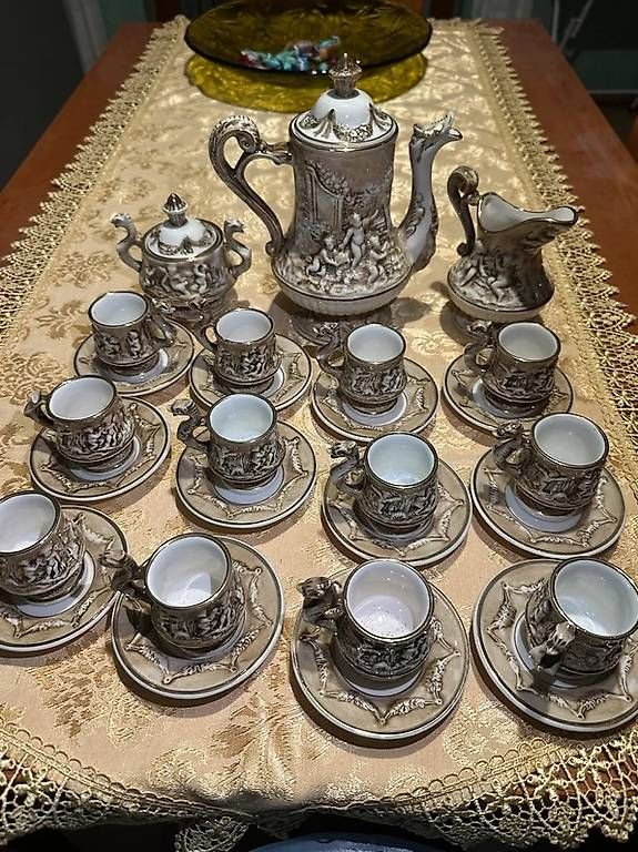 Tazze:  Servizio da Caffè Capodimonte  Putti e Draghi – Usato da Figino venduto da cla_b75f