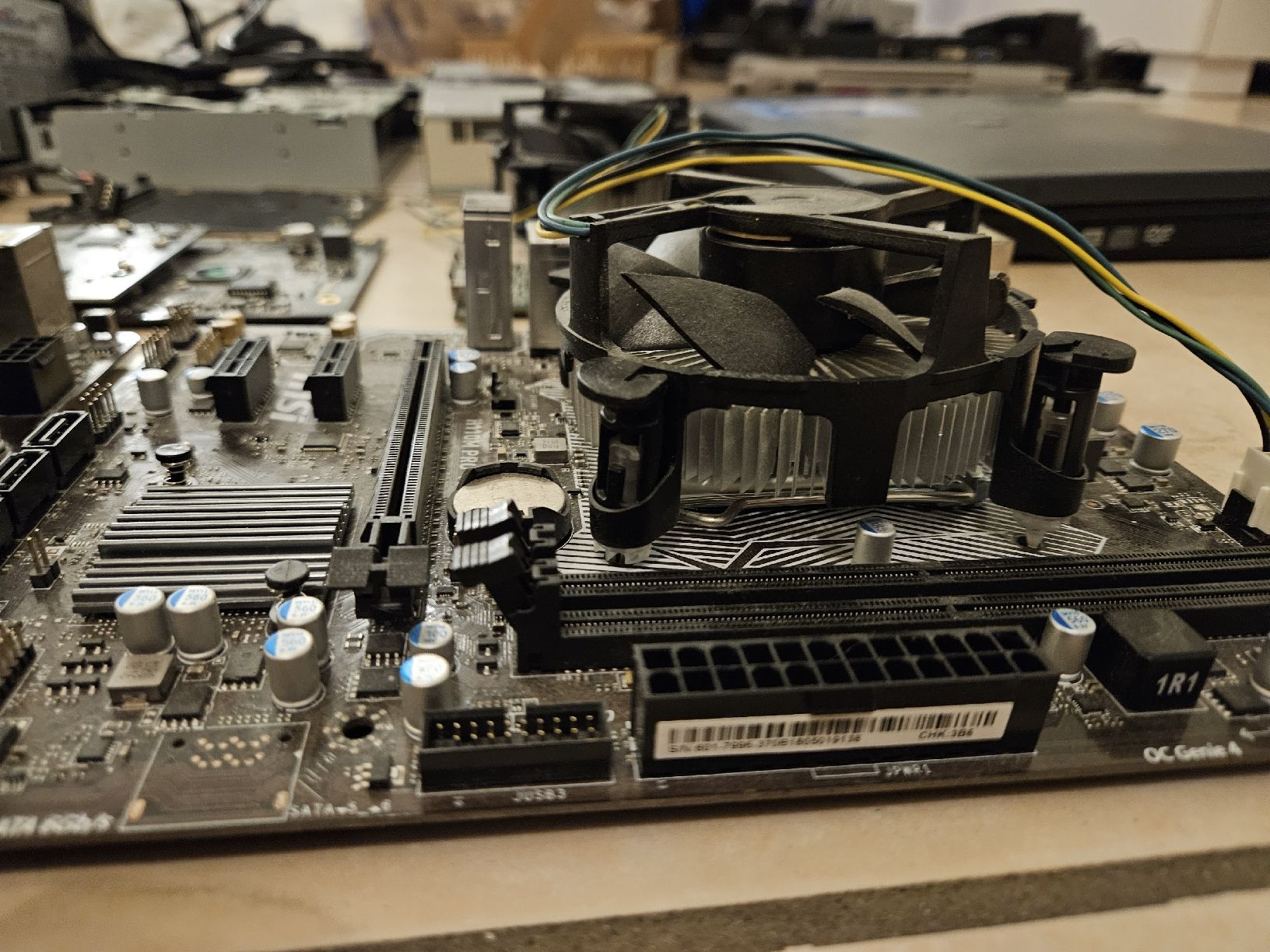 Composants électroniques: Matériel informatique – D'occasion à St-Légier-La Chiésaz par emi_c86b 2