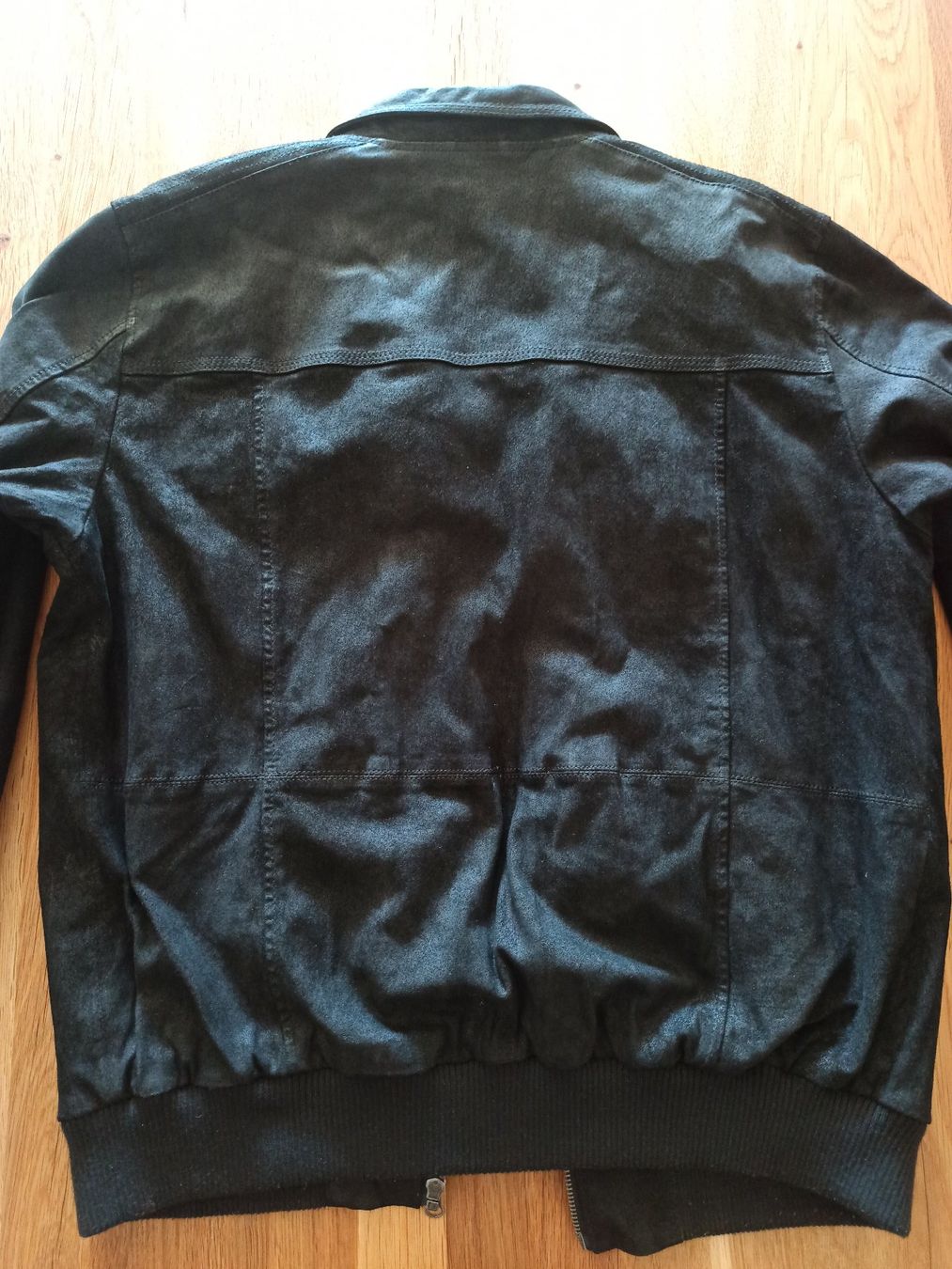 Vestes: Veste en cuir véritable – Neuf (Voir description) à Fresens par As2_Caro 2