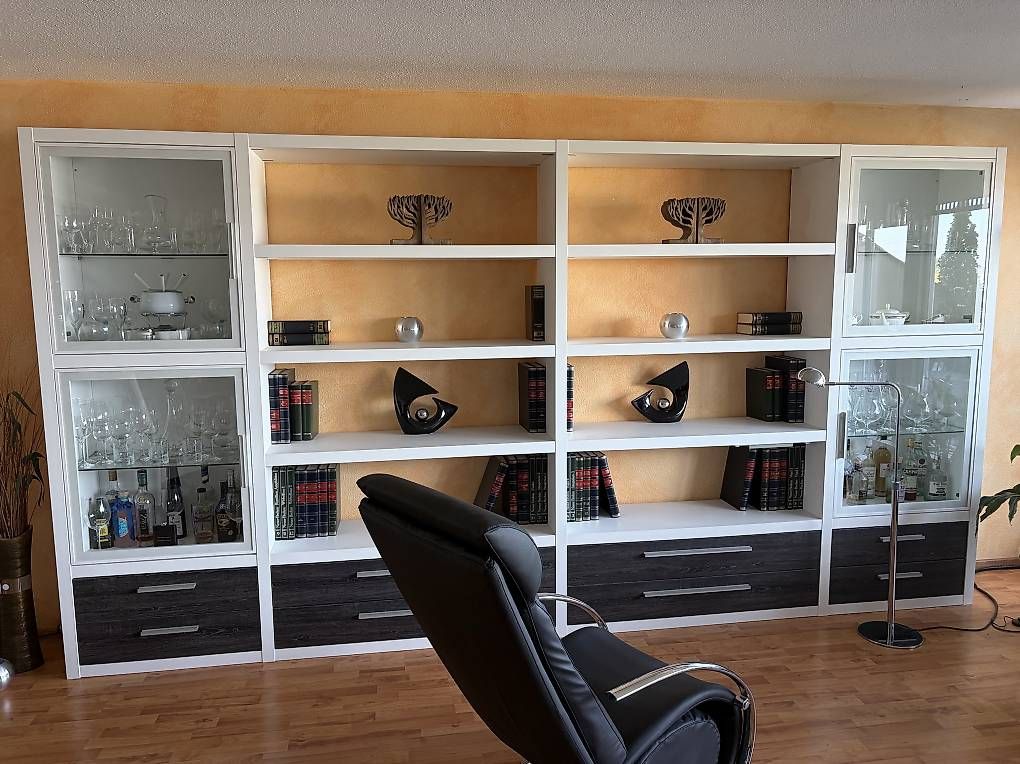 Scaffali: Wohnzimmer Wand – Usato da Ermatingen venduto da her_6wm7 3