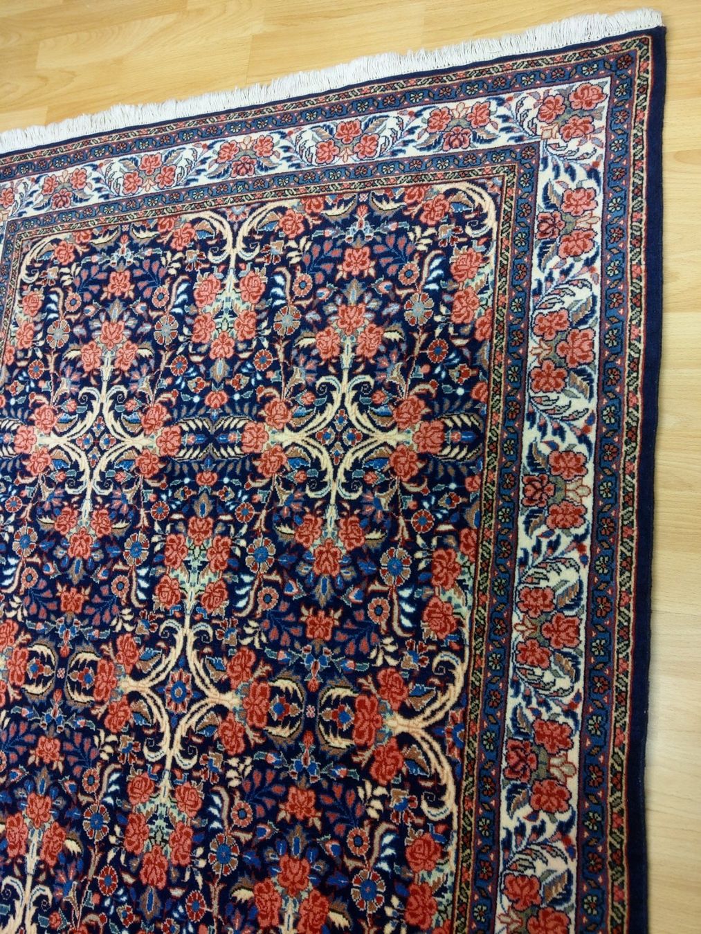 Bidjar Tappeti: Wunderschöner Rosen Bidjar 112 x 166 – Nuovo (secondo la descrizione) da Horgen venduto da ilanist 3