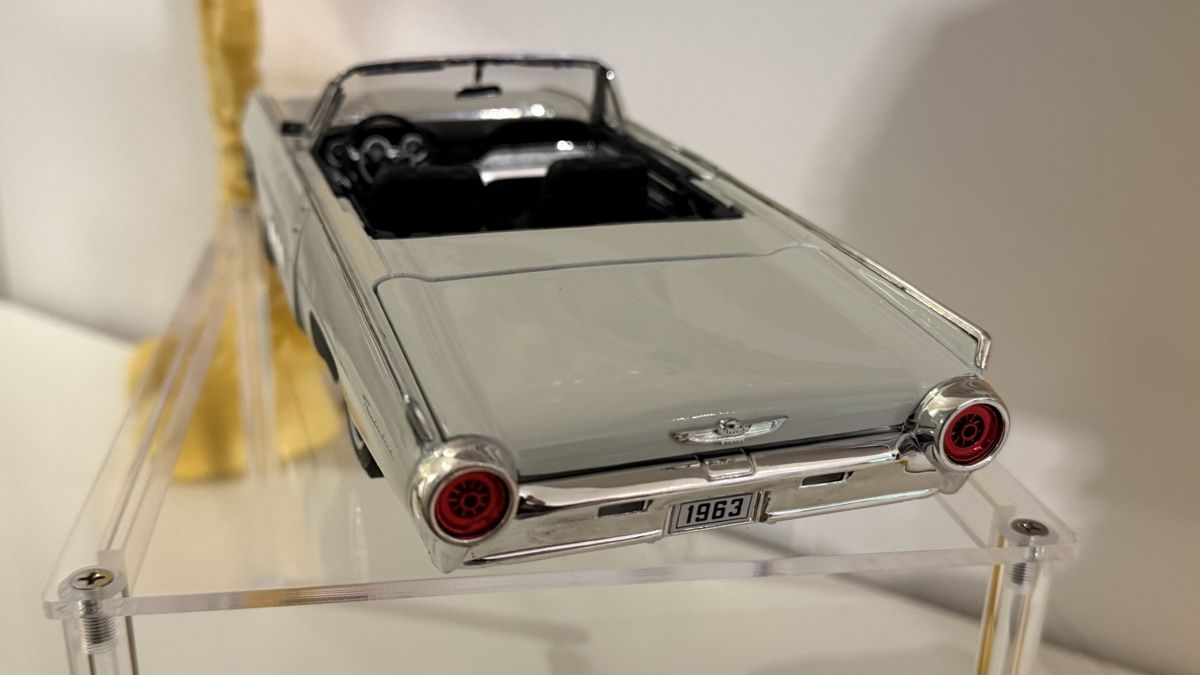 Ford Modellini d'auto: Ford Thunderbird 1963 Cabriolet, 1:18 – Usato da Basel venduto da Zomeg 4