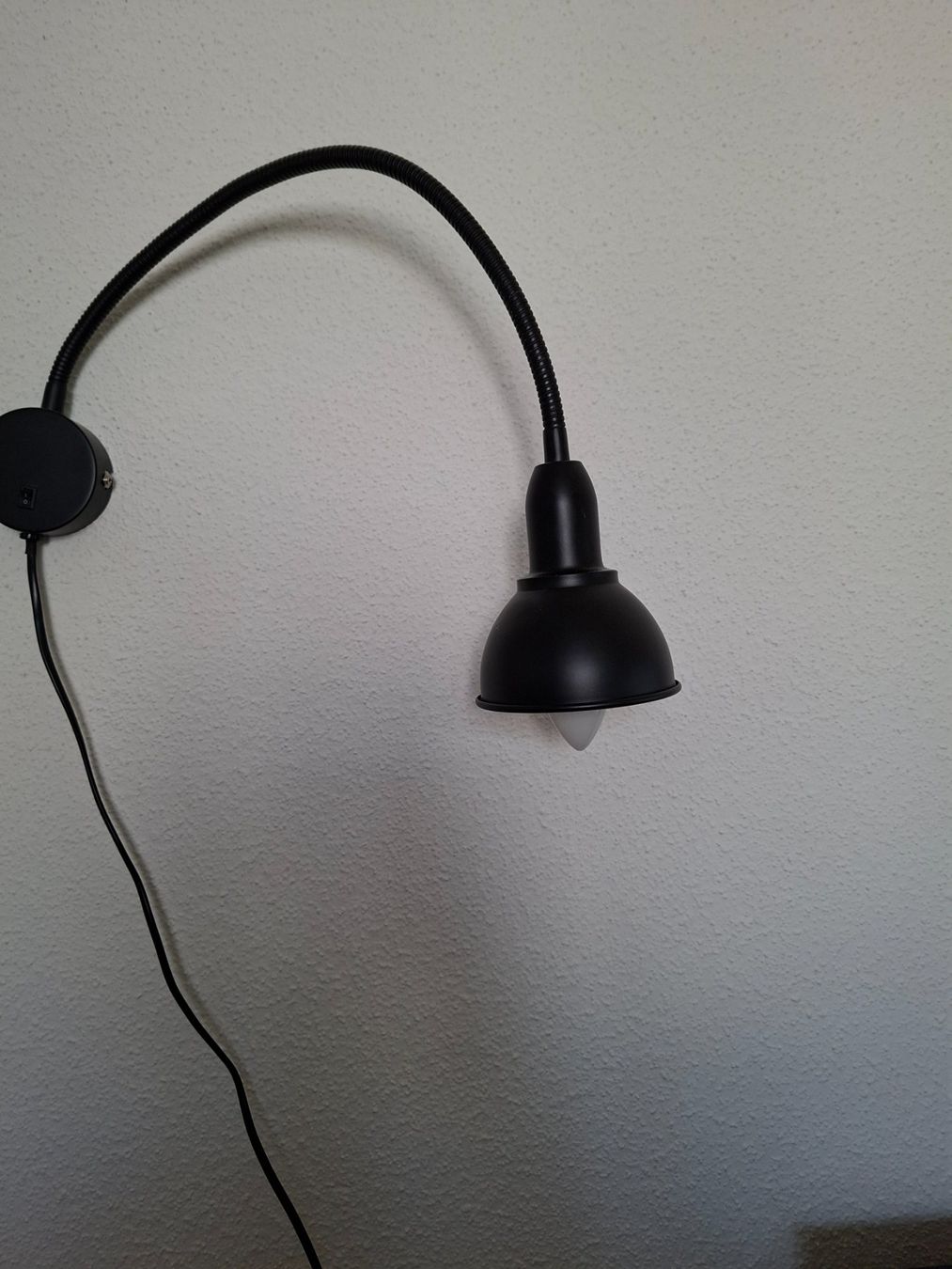 Lampade: Bürolampe mit Stecker schwarz – Usato da Gebenstorf venduto da Zwirbeline