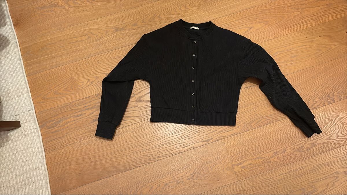Pullover & Sweatshirts: Black longsleeve – Gebraucht aus Oberhasli von ani_97f7