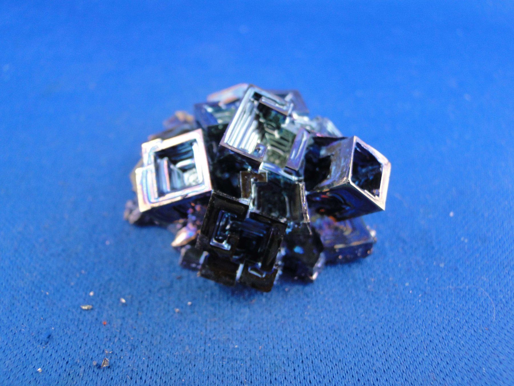 Minerali & Pietre curative: Bismuth – Usato da Schinznach Bad venduto da Demerald 3