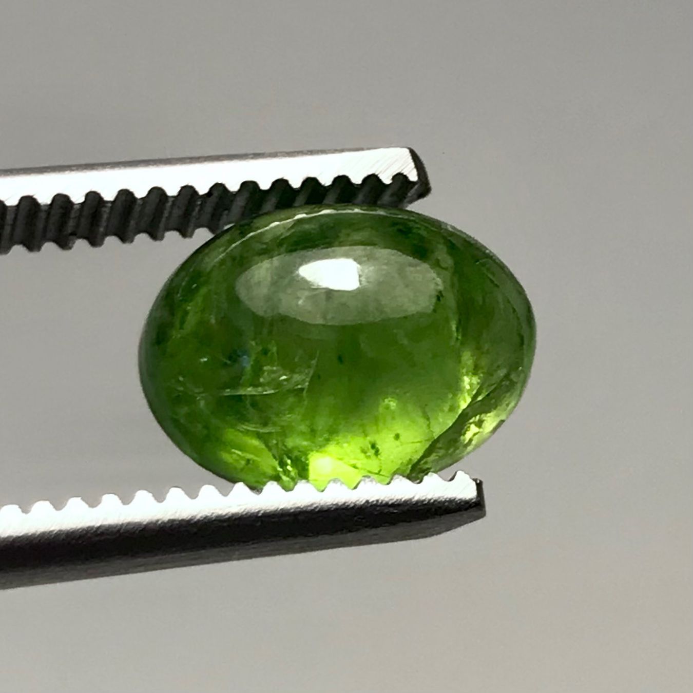 Pietre preziose: schönes Peridot Cabochon, 4.2 Karat, oval – Nuovo (secondo la descrizione) da Biel venduto da djvalbnc 3