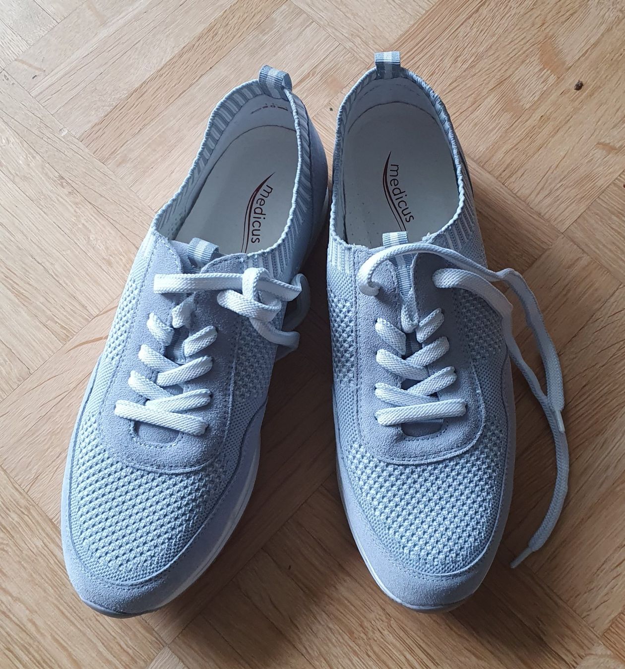 Chaussures femmes: Sneaker – Neuf (Voir description) à St. Gallen par bellis55 2