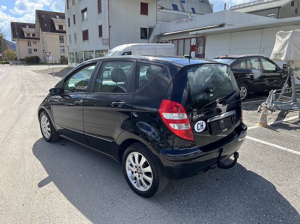 Mercedes-Benz Automobili: Mercedes Benz A200 Automat – Usato da Hunzenschwil venduto da asm_v9dj 2