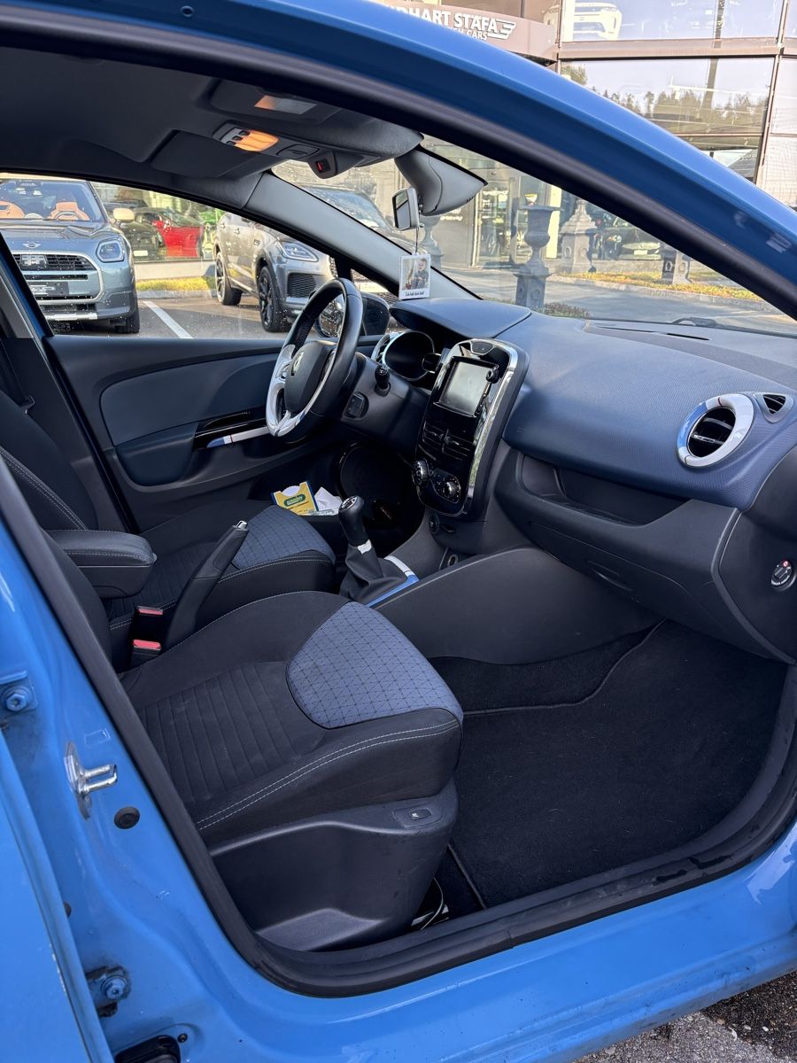 Renault Automobili: Renault Clio, 1.5 dCi 90, Diesel – Usato da Hombrechtikon venduto da giziminator 7