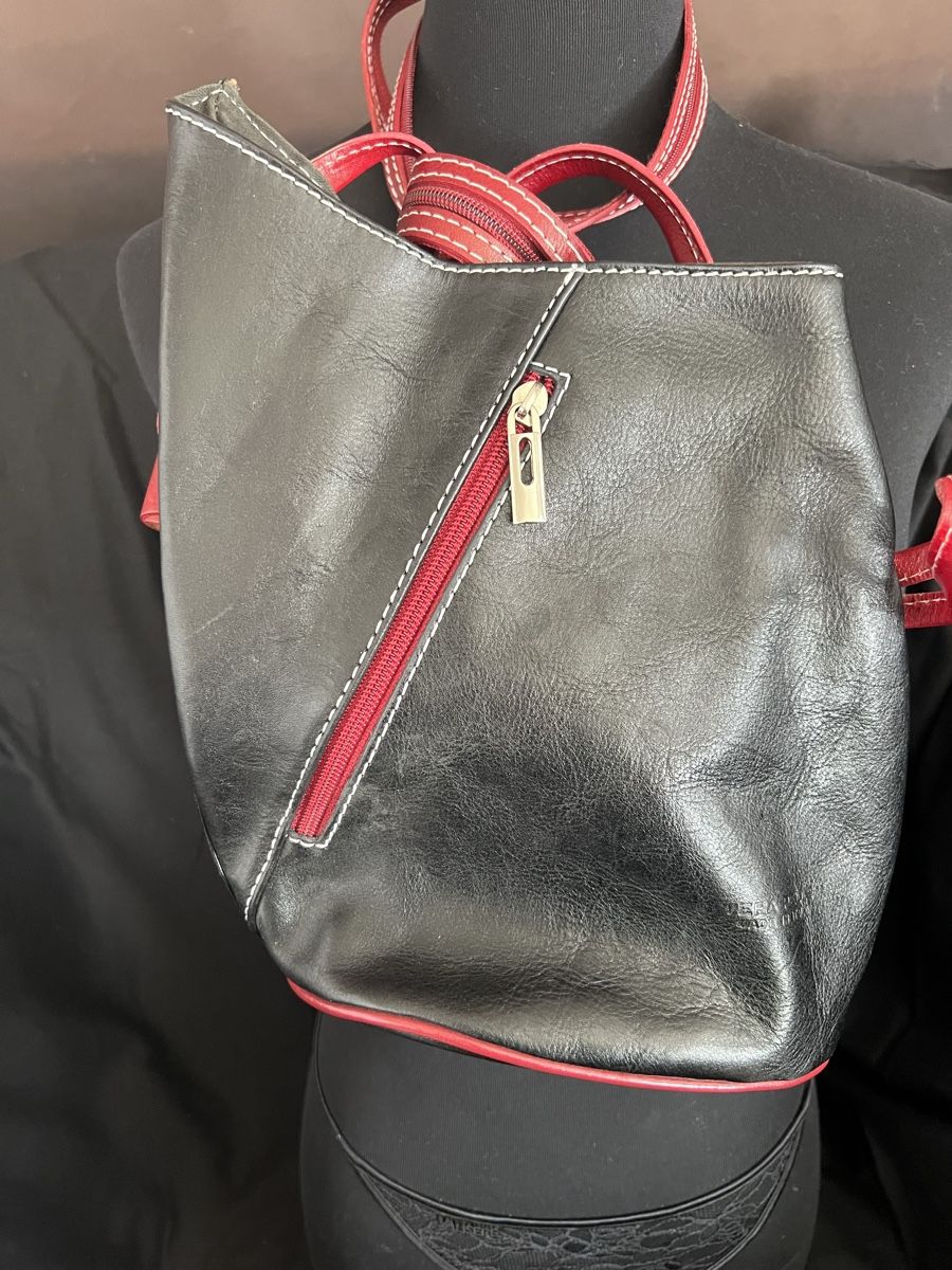 Zaini: Lederrucksack schwarz-rot – Usato da Zofingen venduto da MarcellaL 3
