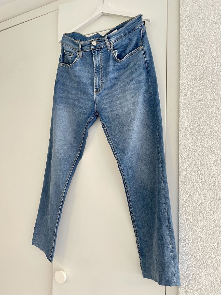 Zara Jeans: Zara Jeans - 42 👖 – Nuovo (secondo la descrizione) da Roche VD venduto da closetcleanse 2
