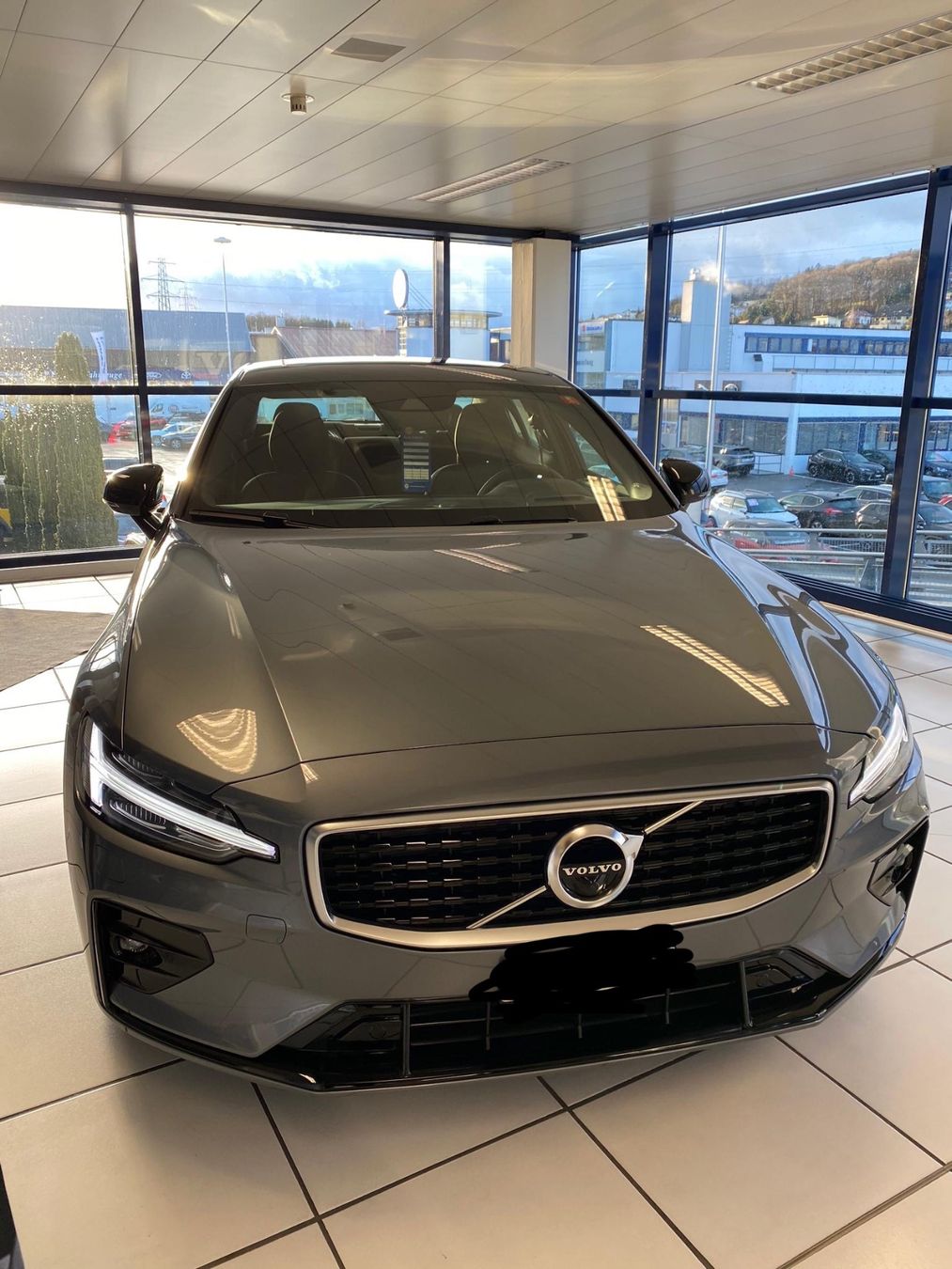 Volvo Automobili: Volvo S60 T5 R-Design – Usato da Oftringen venduto da HaMi91