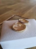 Traumhafte Eismatt-Hochzeitsringe, Gelbgold, neuwertig