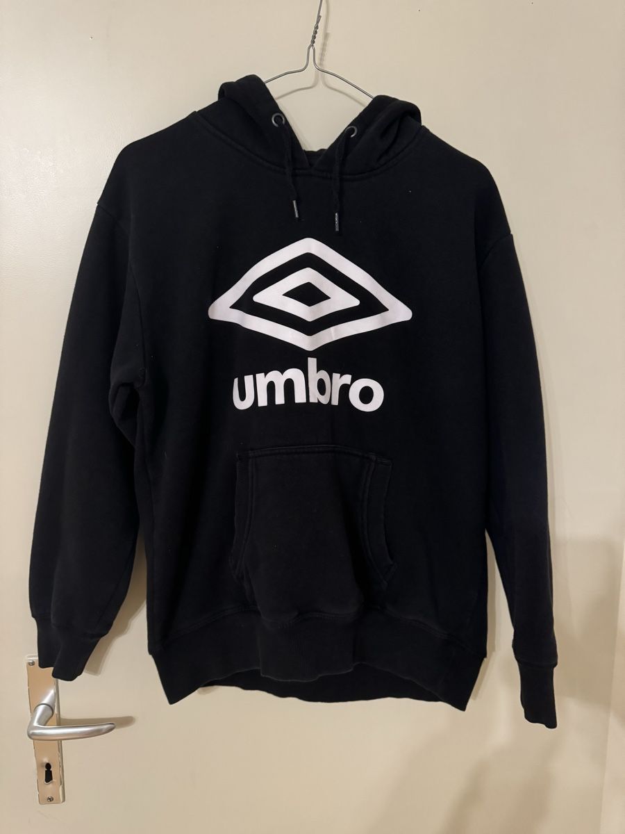 Pulls & Sweat-shirts: Umbro Gr.M – D'occasion à zürich par fufinini4
