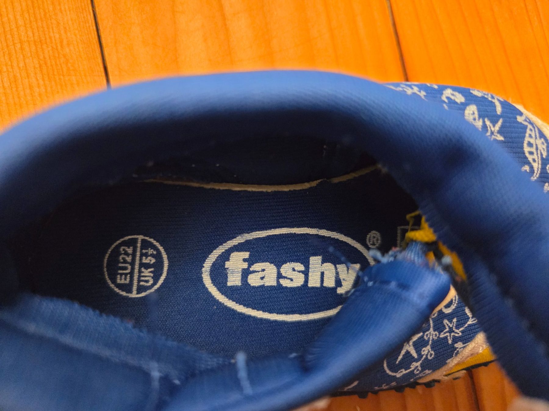 Scarpe per ragazzi: Fashy Badeschuhe, Gr. 22, Top Zustand – Usato da Horgen venduto da sel_c9py 2