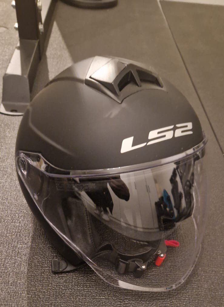 Helme & Visiere: Motorradhelm LS2 Damen Grösse S – Gebraucht aus Winterthur von Riepl 1