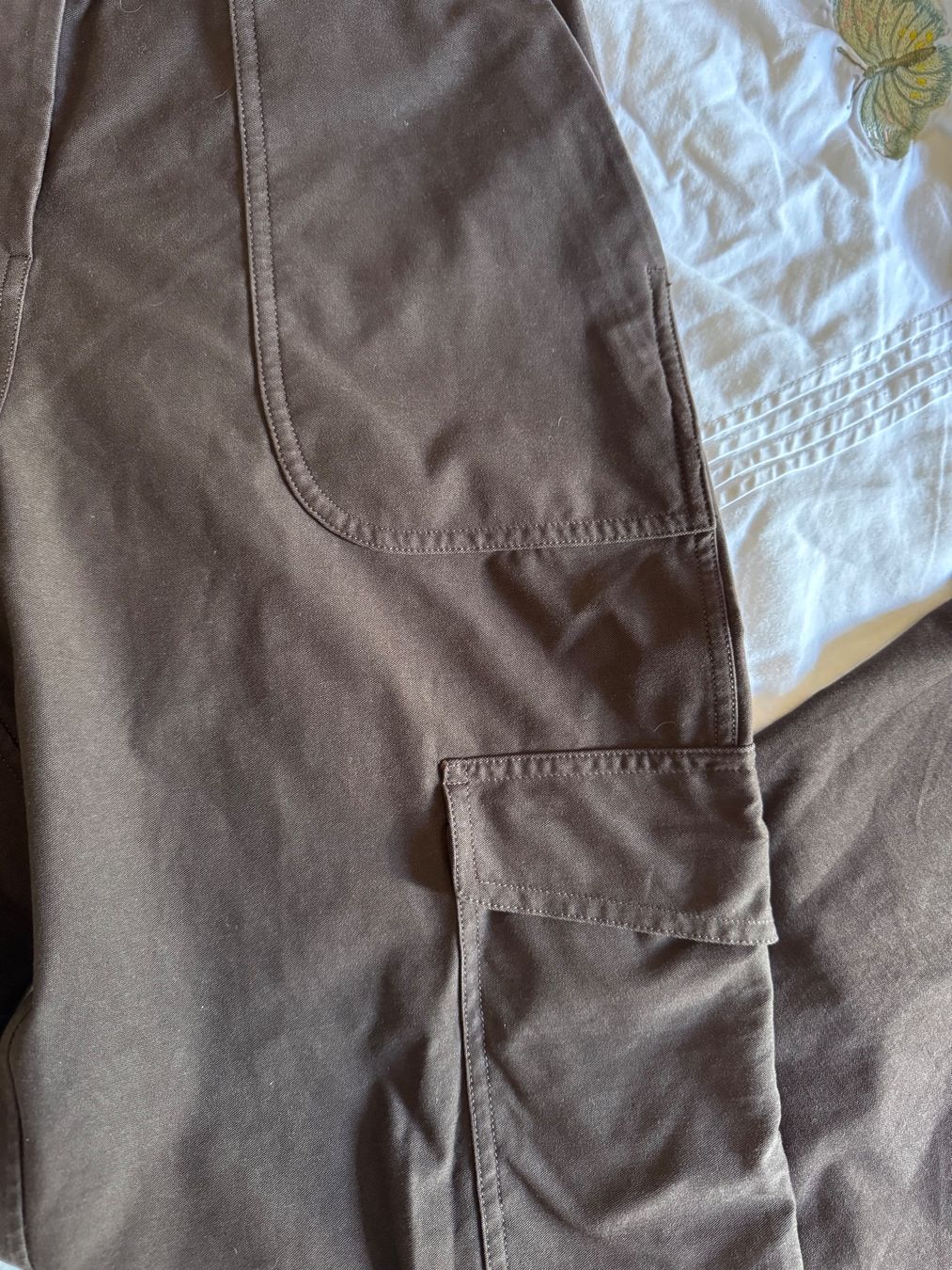 Lululemon Pantaloni: Cargo pants lululemon S – Usato da Lumino venduto da mar_9pn2 2
