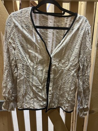 Spitze Stoffjacke