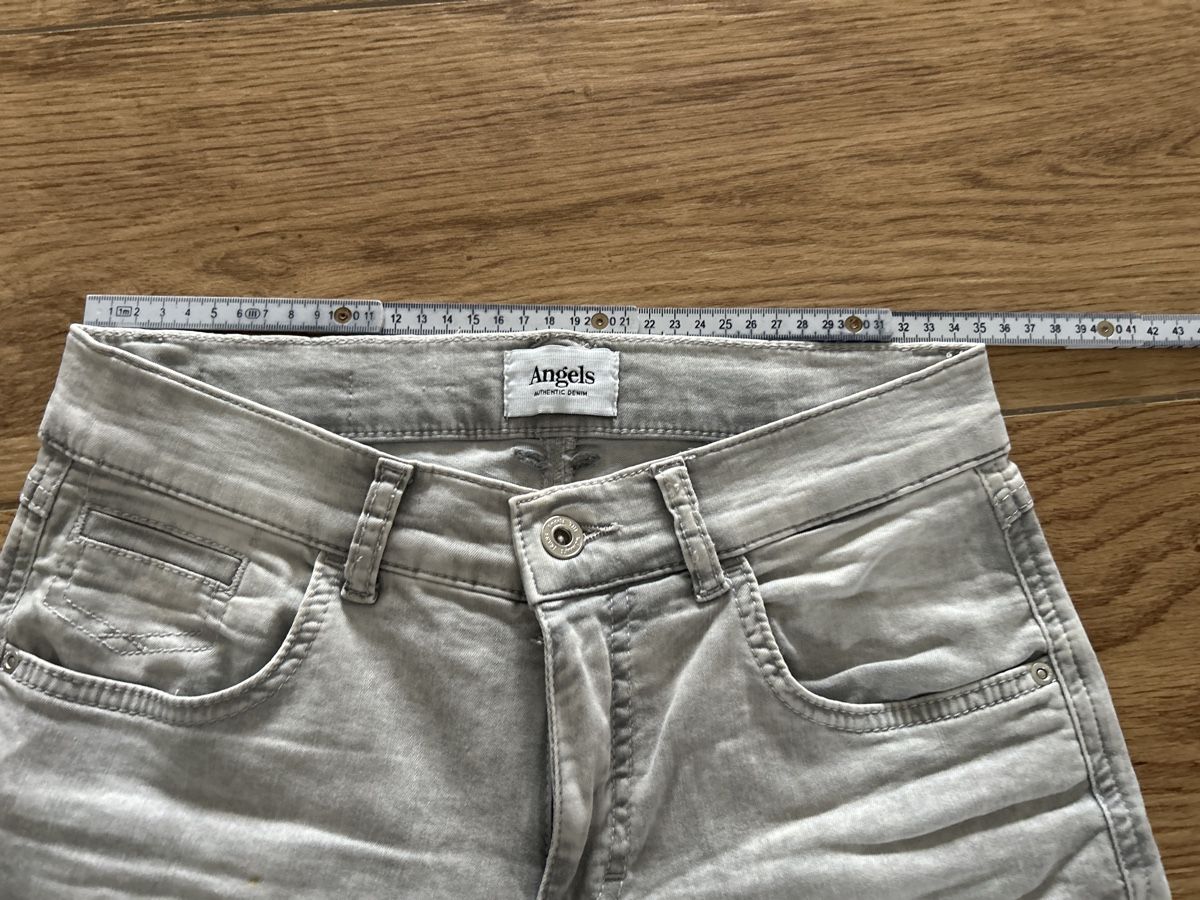 Angels Jeans: Angels Jeans Gr. 34 in hellgrau – Nuovo (secondo la descrizione) da Worben venduto da AlliaB 2