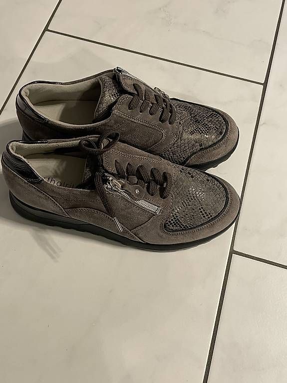 Scarpe da donna: Waldläufer Schuhe – Usato da Schmitten FR venduto da Zimtstengel