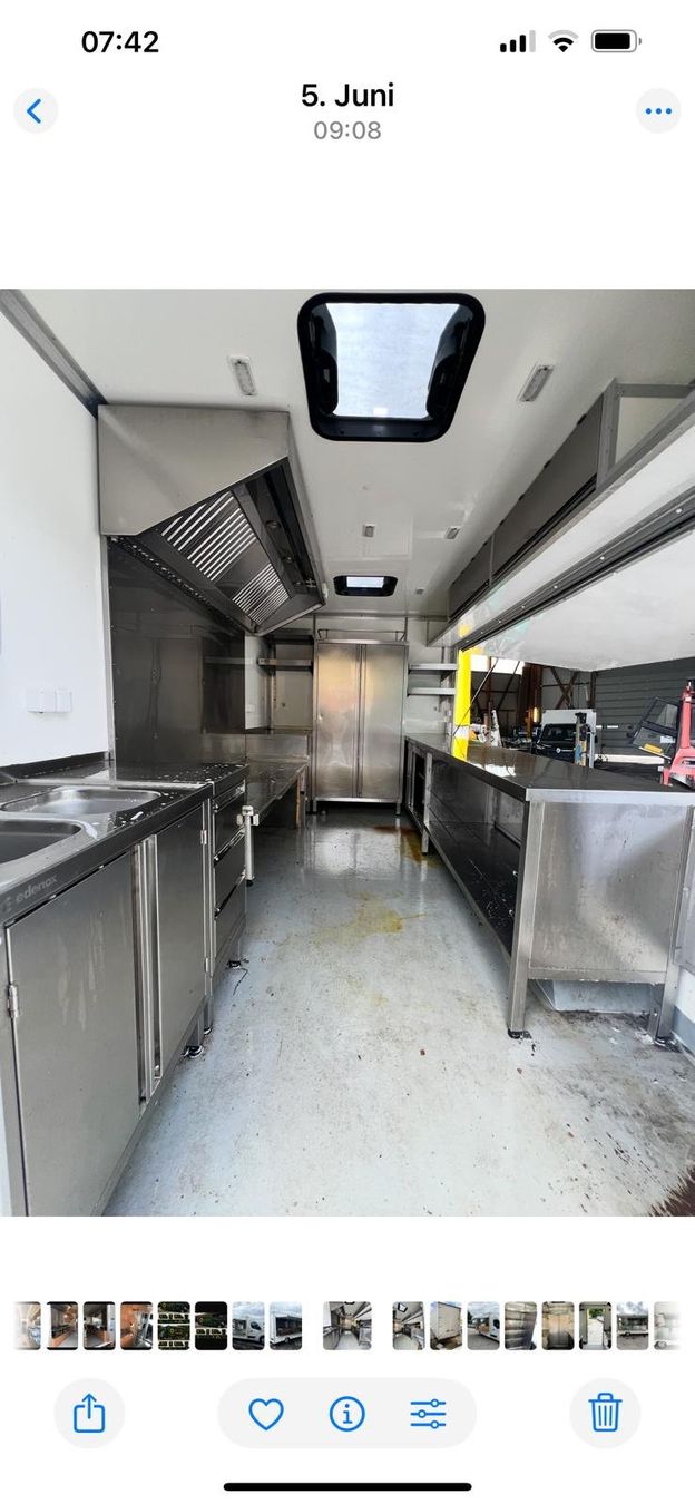 Renault Veicoli commerciali: Foodtruck Renault Master – Usato da Avenches venduto da Daltec01 6