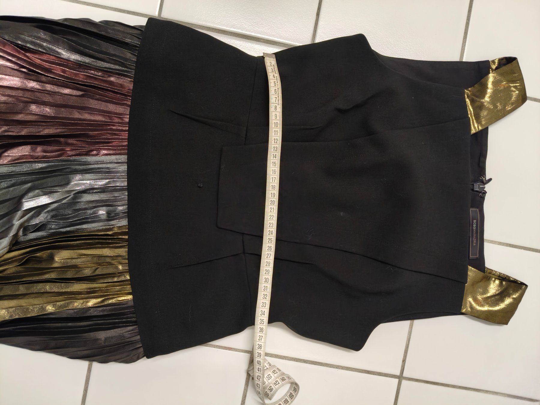Vestiti: Robe Max Azria L – Usato da Chamoson venduto da Yuriyaa 8