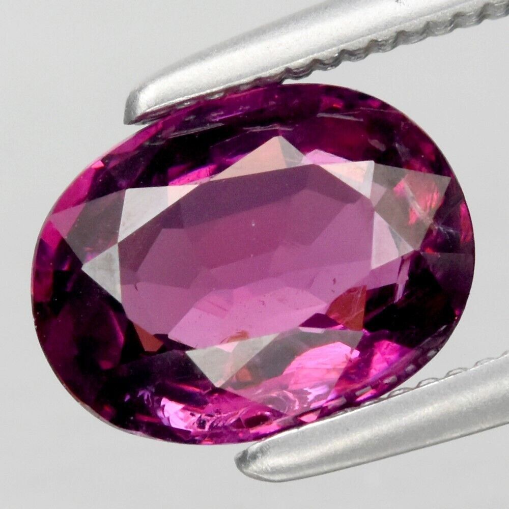 Pietre preziose: Garnet - 1.30cts - Madagascar – Nuovo (secondo la descrizione) da Inden venduto da Eduardo883 1