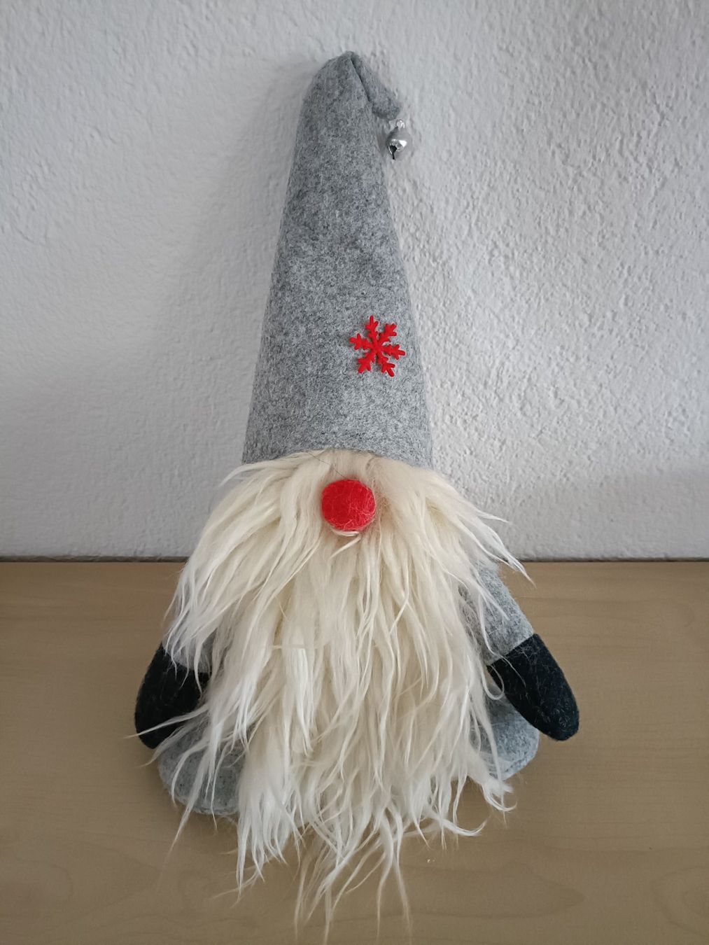 Tutte le decorazioni: Wichtelfigur Grau – Usato da Niederwil AG venduto da Eksternenberg