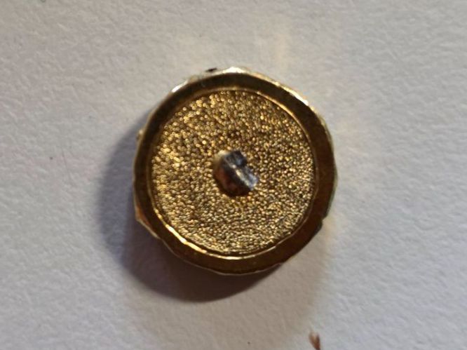 Boutons: Knopf Metall Scheibe mit Steinen 1,7 cm – D'occasion à Walterswil BE par Lonitti 1