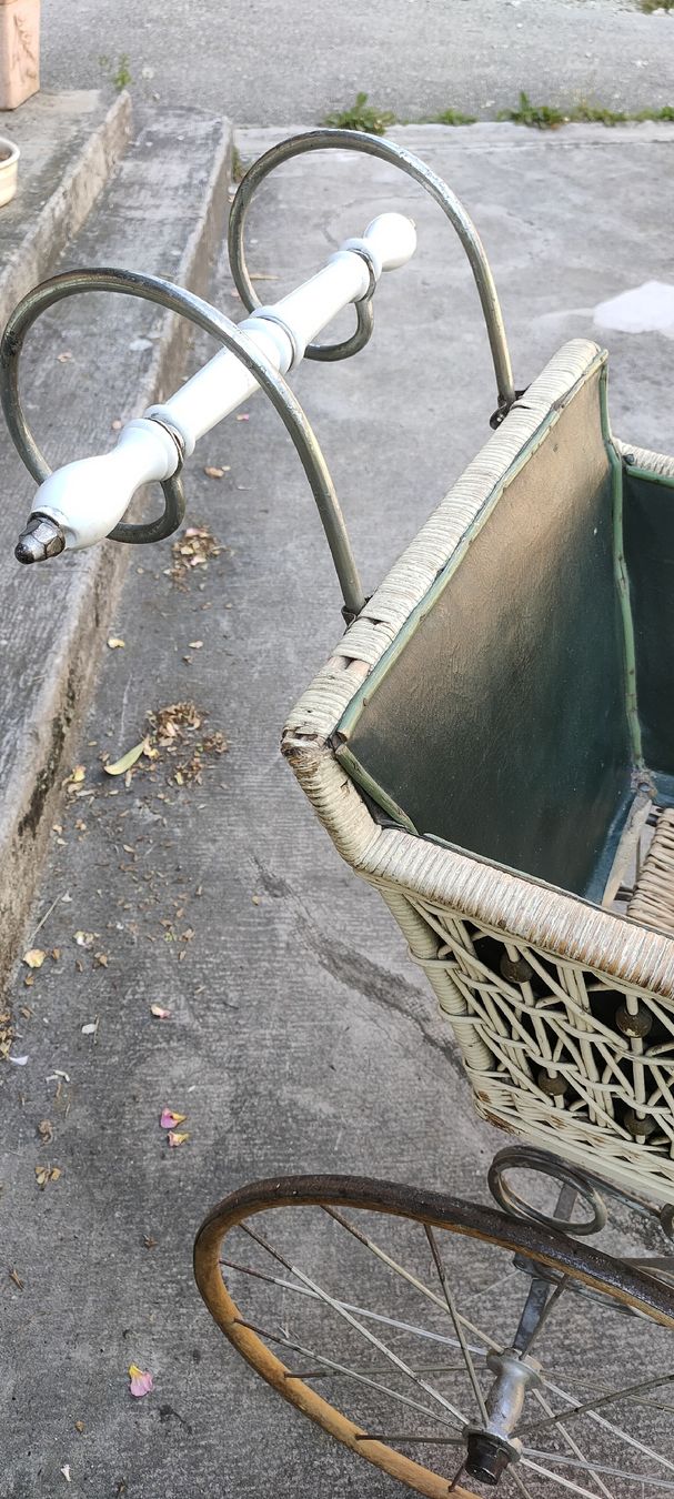 Carrozzine: Alter Kinderwagen – Usato da Krauchthal venduto da Sesoruk 1