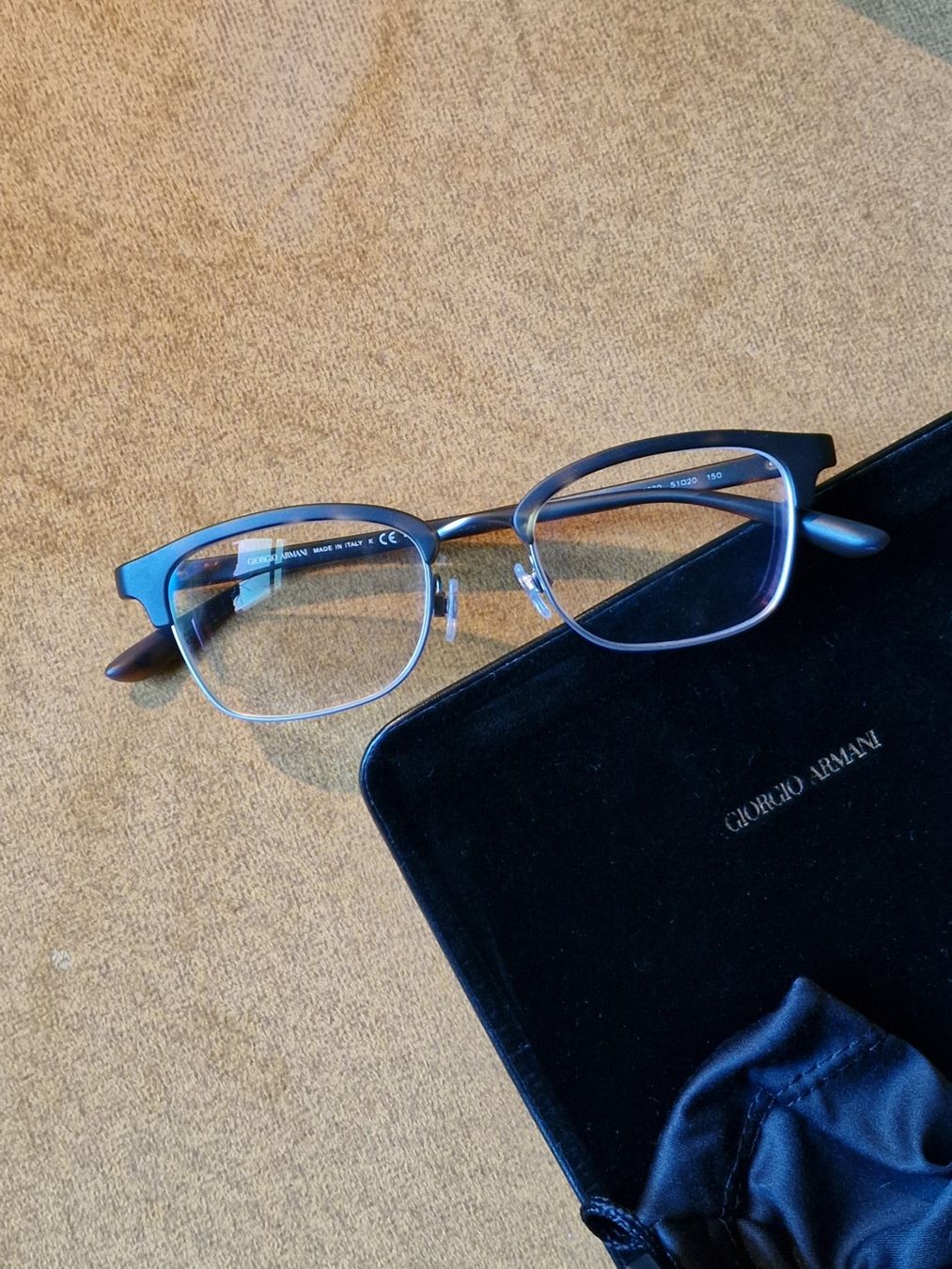 Armani Occhiali & Lenti: Giorgio Armani Brille mit Etui – Usato da Zürich venduto da tsu_76bc 1