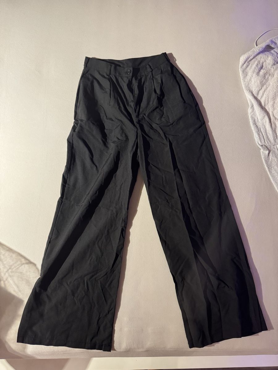 Hosen: Pantalon fluide noir taille 38 – Neu und originalverpackt aus Porrentruy von fee_24