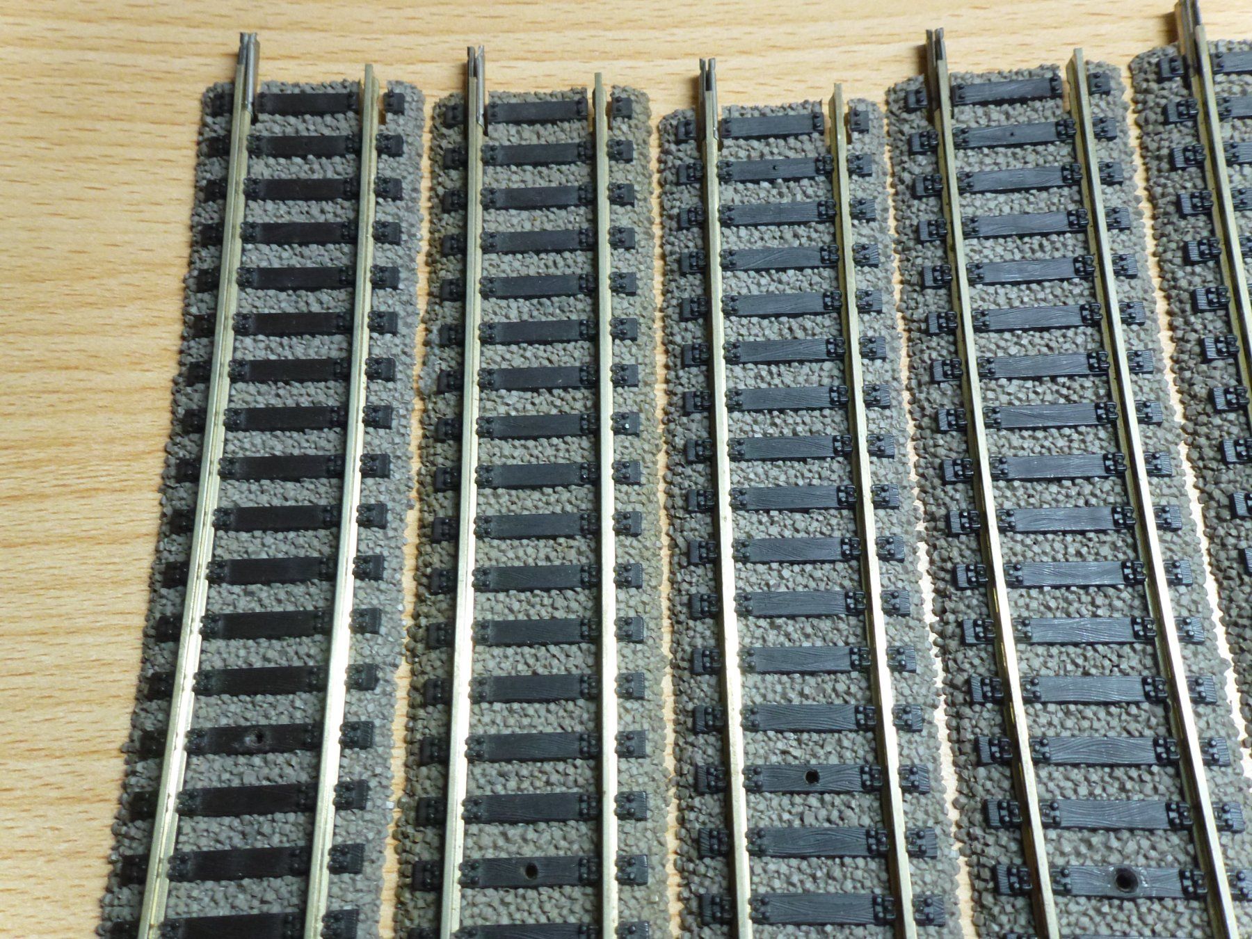 Fleischmann Modellini di ferrovie: Fleischmann H0 Profigleis 6x6101 – Usato da Hombrechtikon venduto da Se9 2