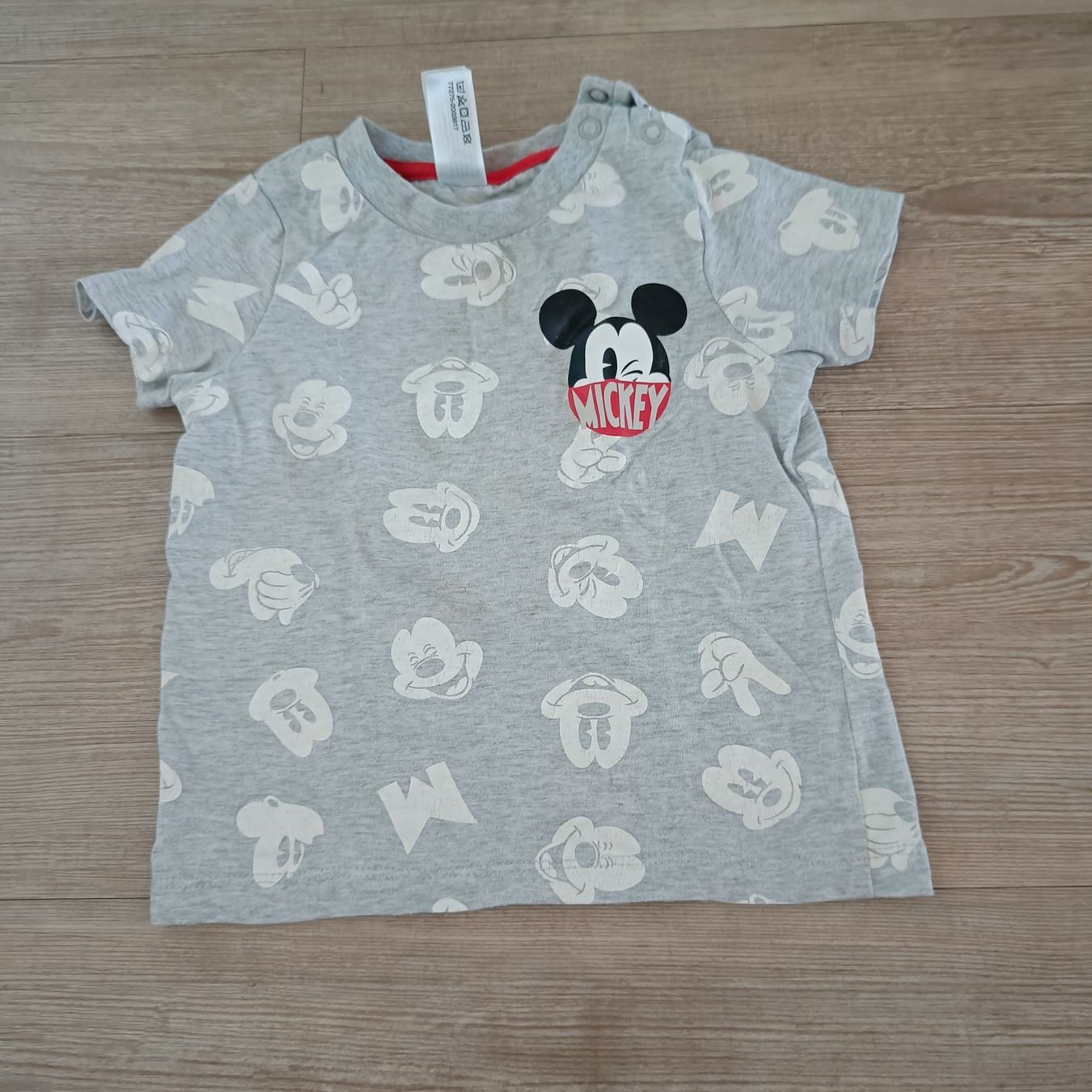 Camicie, T-shirt & Polo: T-Shirt Grösse 86 – Usato da Jaberg venduto da urig17.