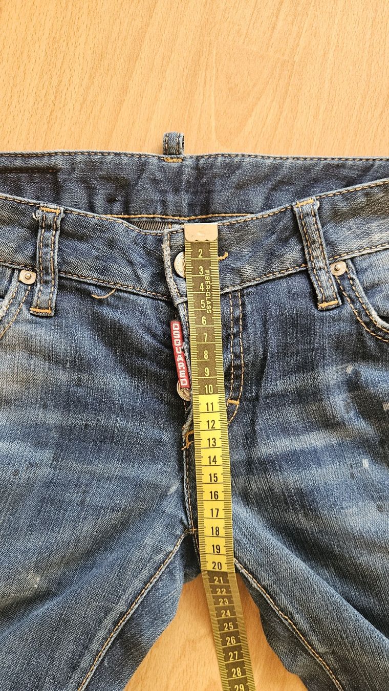 Dsquared2 Jeans: DISQUARED2 Jeans 40 (IT)  – Usato da Rheinfelden venduto da DHS 6