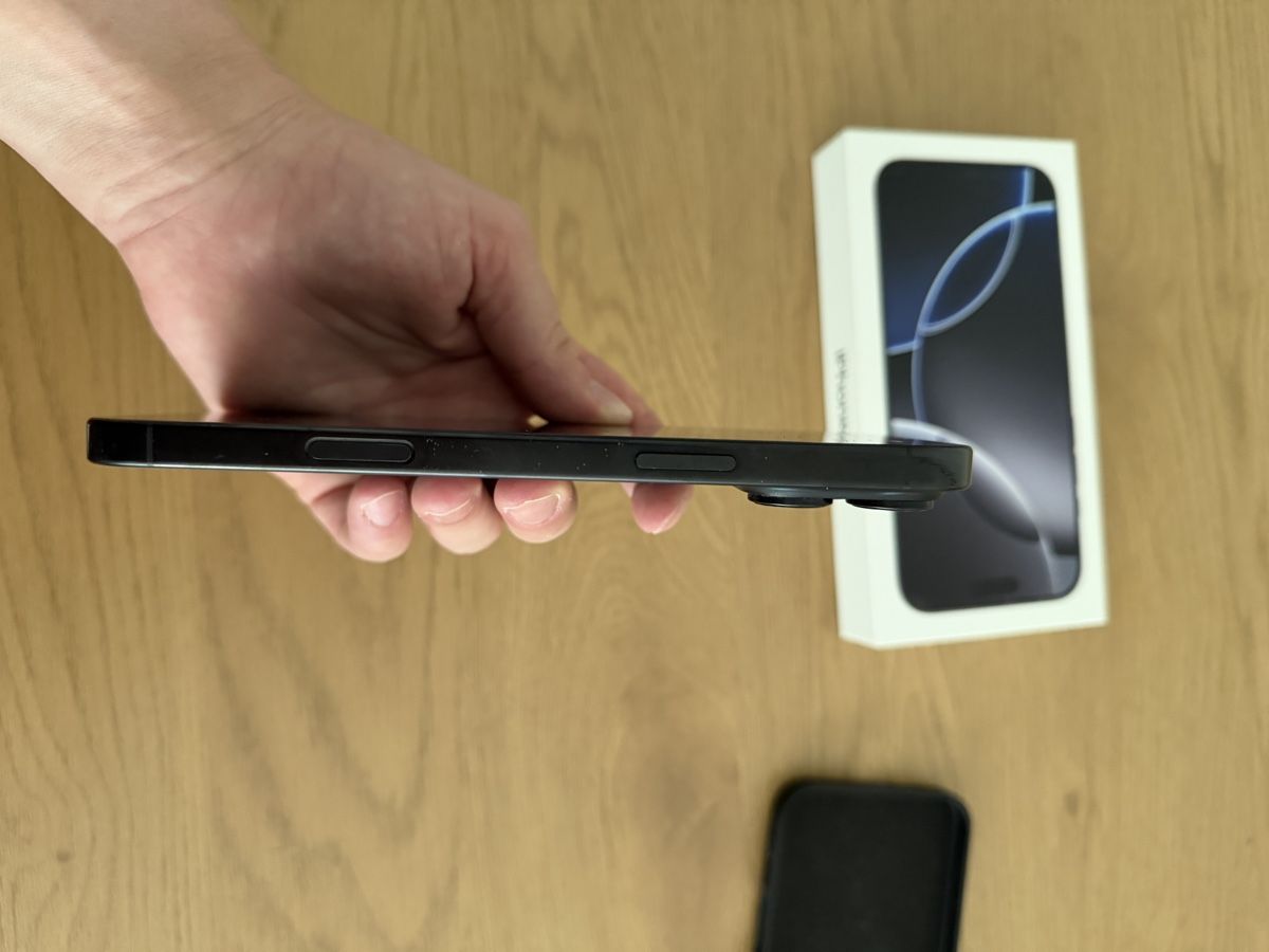 Apple Handys / Smartphones: iPhone 16 Pro Max  – Gebraucht aus Frenkendorf von Joleen24 2