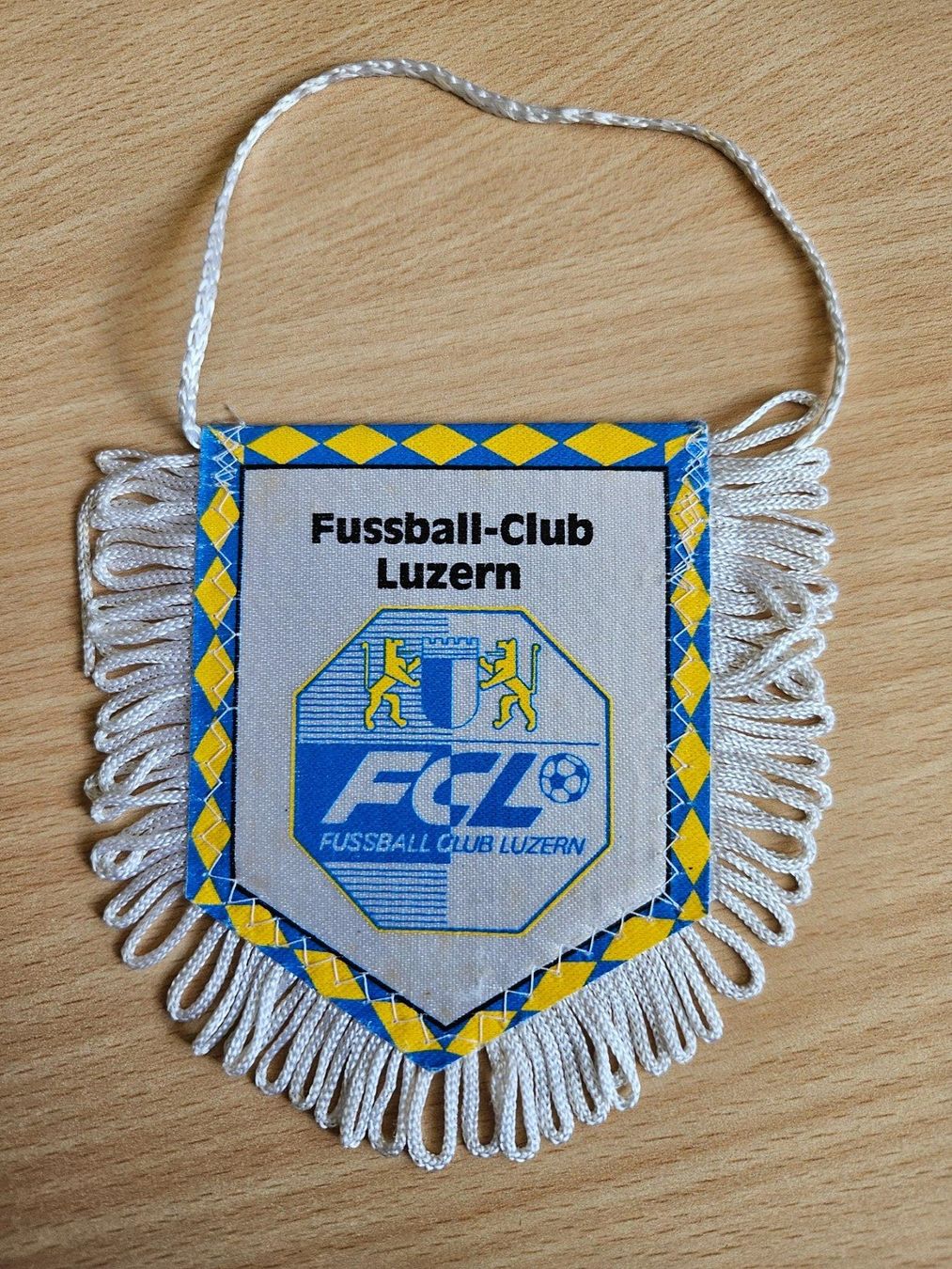FCL Fanartikel Wimpel Fussball Club Luzern (Gebraucht) in Meilen für