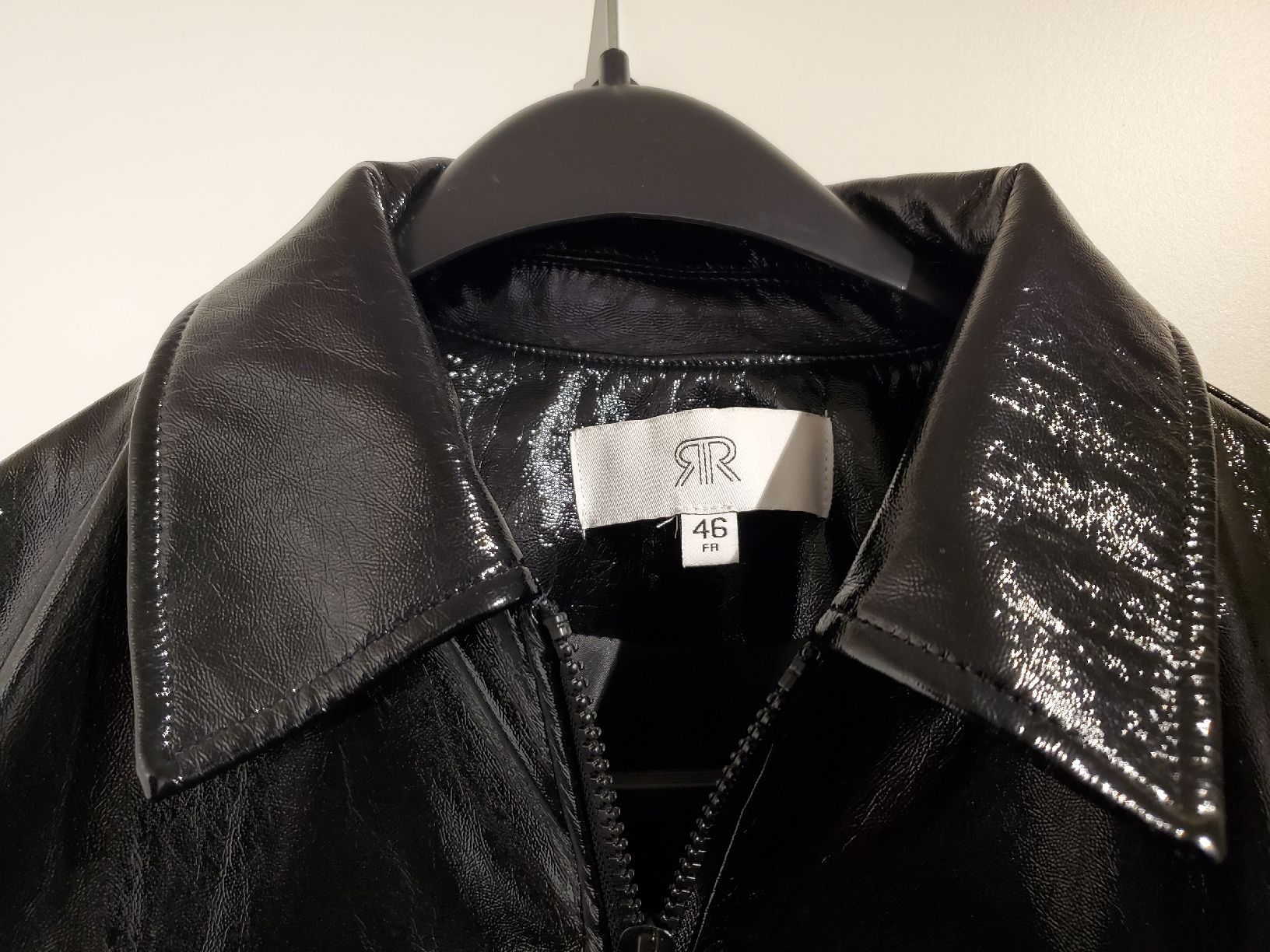 Jacken: Neuwertige schwarze Lackjacke in Gr.46 – Neu (gemäss Beschreibung) aus Nänikon von Helvetia69 2